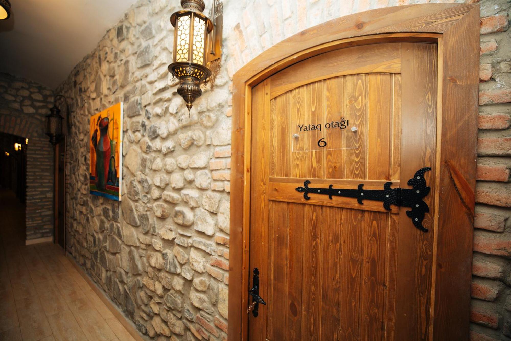 Art Hotel By Abad Guest Şǝki Exterior foto